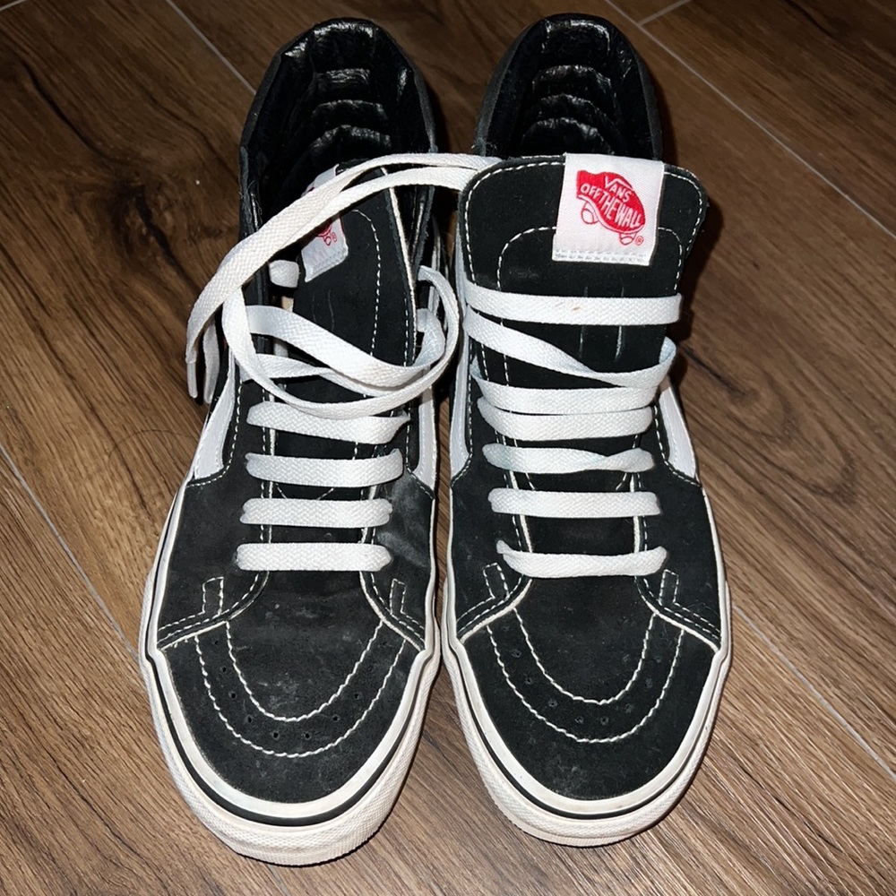 Vans - Picture 3 of 4